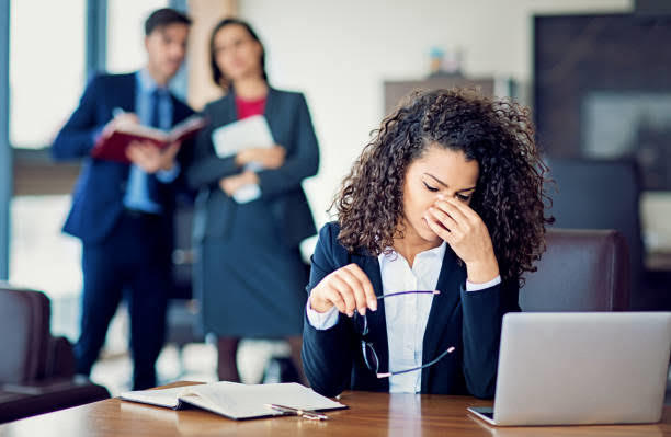İş ortamında hangi insanlarla çalışmak motivasyonunuzu düşürür?