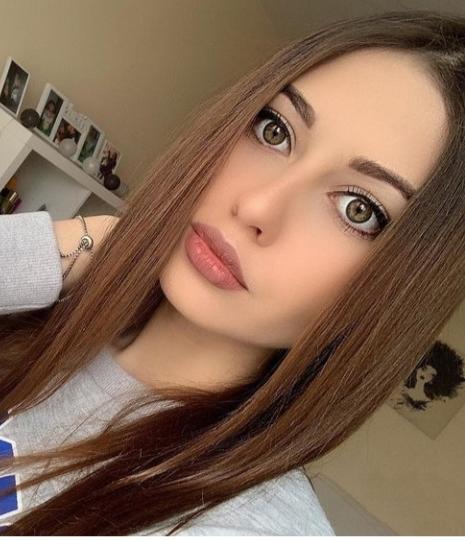Ünlü olabilecek kadar güzel miyim sizce?