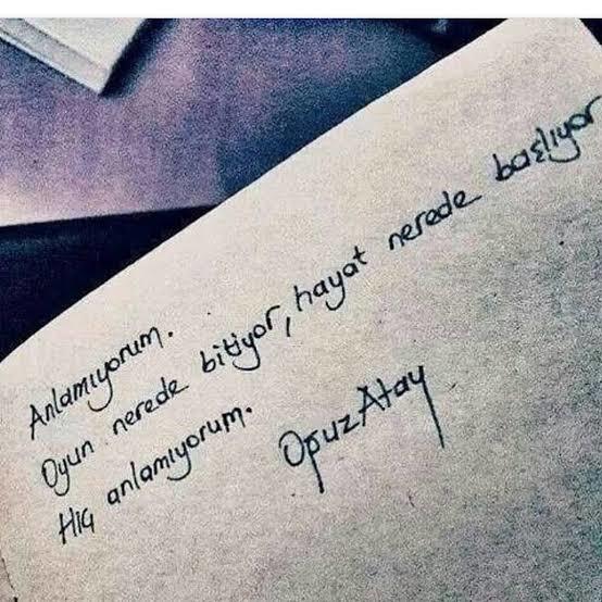 Türk Edebiyatı'nda en sevdiğin ismi ve sevdiğin bir sözünü paylaşmaya var mısın?