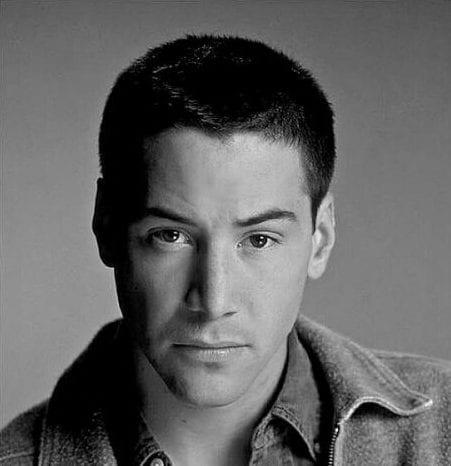Keanu Reeves Aşırı Yakışıklı Değil mi?