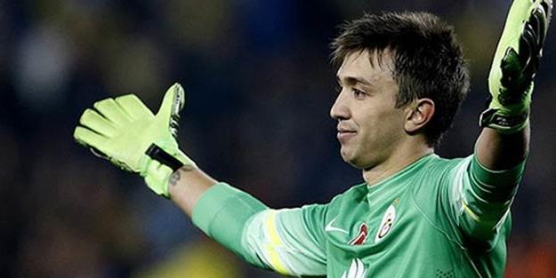 Fernando Muslera çok yakışıklı değil mi yaa?