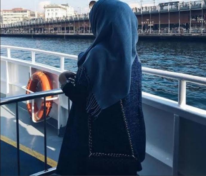 Buraya benimle alakalı bişey yaz desem ne yazardın?