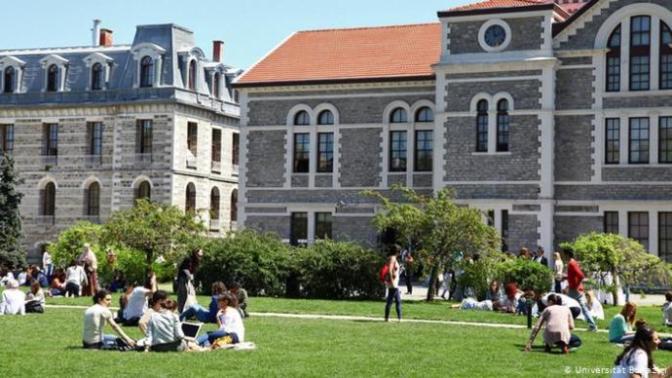 Fransa'dan Türkiye'ye Erasmus ile gelen kızın, Türkiye'deki üniversiteler hakkında yaptığı yorum sizce doğru mu?