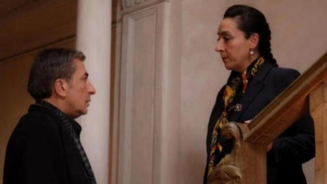 Kırmızı oda dizisinde "Erkan Petekkaya " gerçek sesi mi; kullanılıyor?