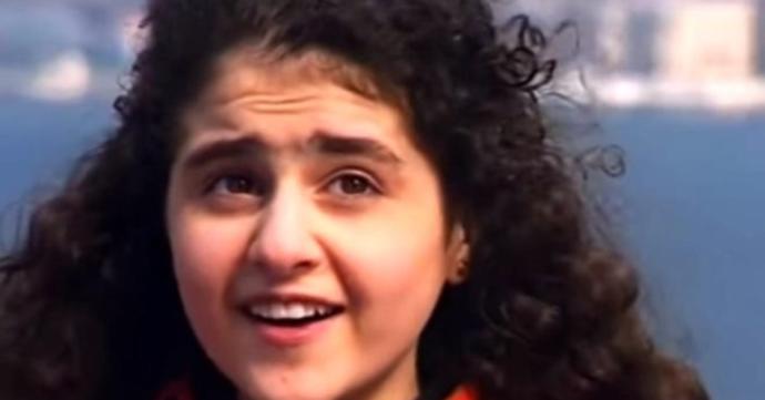 Şarkıcı Günel Michael Jacksona benzediğini yazan takipçilerini engellediği bir video paylaştı. Sizce haklı mı?
