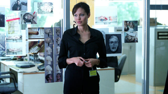 En sevdiğiniz Angelina Jolie filmi hangisi?