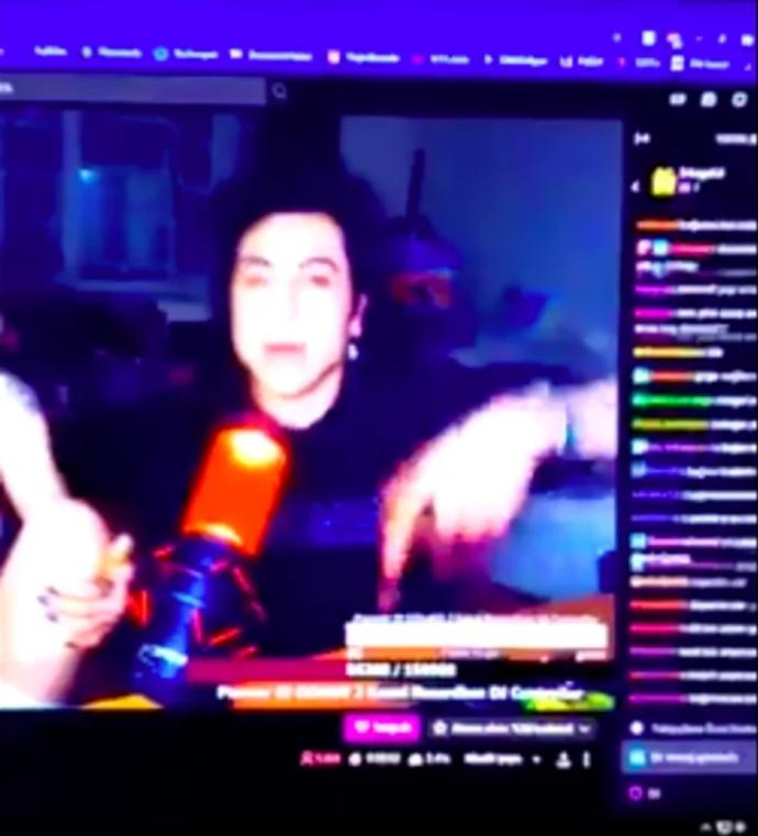 Twitch yayınında Jahreine hakaretler eden Gaga Bulut hakkında ne düşünüyorsunuz?