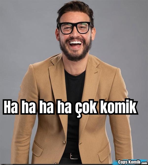 "Ben erkek arkadaşımın malıyım" tişörtü giyen Şeyma Subaşı'nın sevgisi kıskanılası mı?