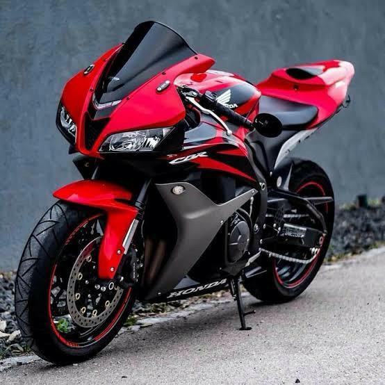 Bu 4 motordan hangisi güzel?