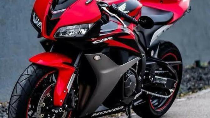 Bu 4 motordan hangisi güzel?