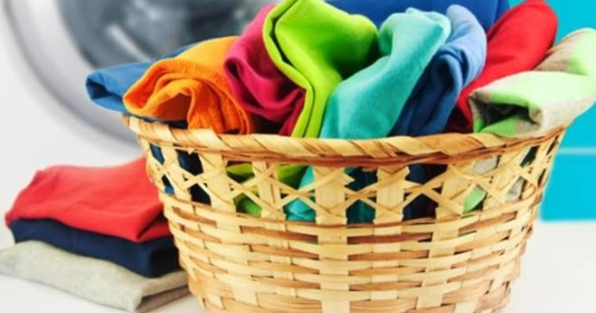 Renkli kıyafetlerdeki lekeler nasıl çıkar? KizlarSoruyor