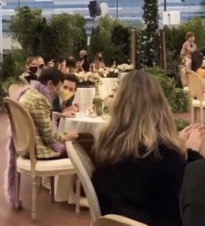 2021 Grammy Ödüllerinde en büyük ilgiyi Taylor Swift ve Harry Styles gördü. Aralarında bir dostluk olabilir mi sizce?