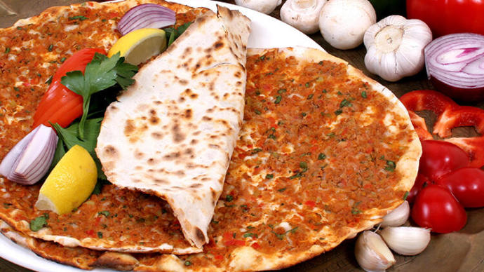 Lahmacun mu, çiğ köfte mi, hangisini seçersin?