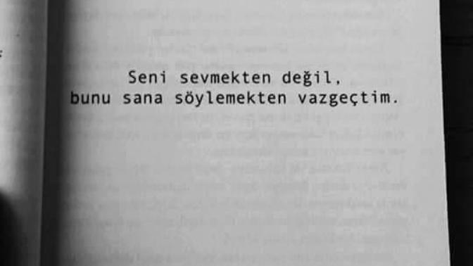 Hiç sevmemiş olması mı kötü , yoksa önce sevip sonra vazgeçmesi mi?