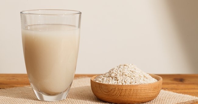 Pirinç suyu saçı uzatır mı?