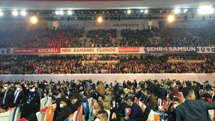 Covid-19 gölgesinde kongreler! AK Partinin 7. Olağan Kongresindeki görüntülerle ilgili neler düşünüyorsunuz?