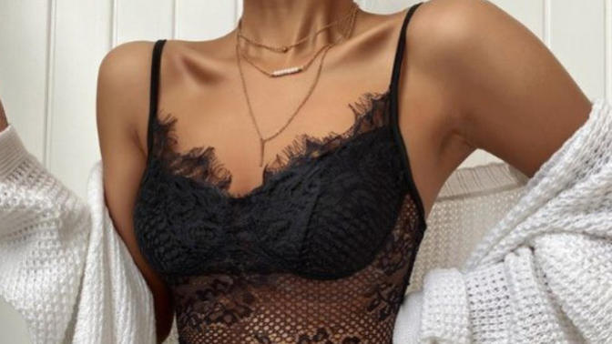 Kızlar, size gene çok sexy kombinler seçtim size göre olanlar beğendikleriniz hangileri?