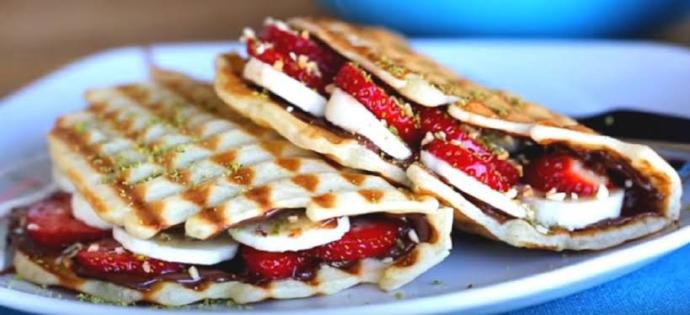 Waffle yapma makinesi olmayanlar için, tost makinesinde waffle nasıl yapılır?
