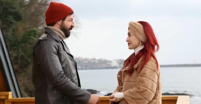 İlk aşkı unutabilmek mümkün müdür her zaman bir köşede durur mu?