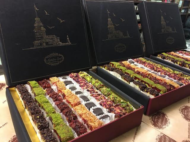 Kız i̇stemeye giderken çikolata mı, yoksa lokum mu tercih edilmeli?