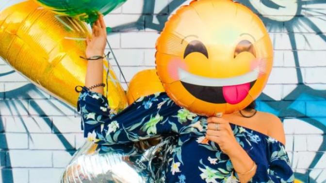 Mesajlaşırken emoji kullanmamak trip atmak mı demek?