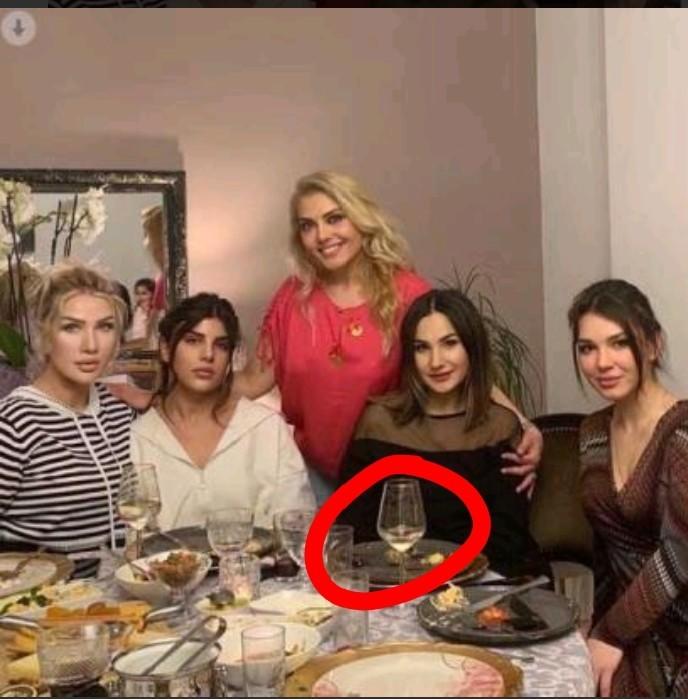 Resimdeki Seda Sayan'ı bulun! Ünlüler neden photoshop yapmayı abartıyor?
