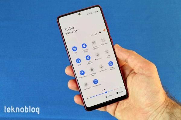 Samsung Galaxy Note 10 Lite Nasıl Akıllı Telefon Alınır mı? Kamera İşlemci performans Batarya ekran genel olarak Nasıl?