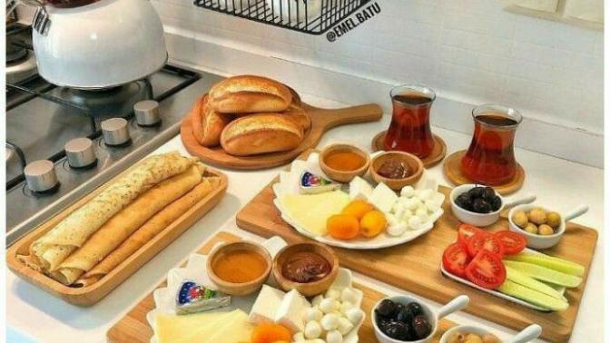 Yöresel bir kahvaltı mı günlük normal bir kahvaltı mı?