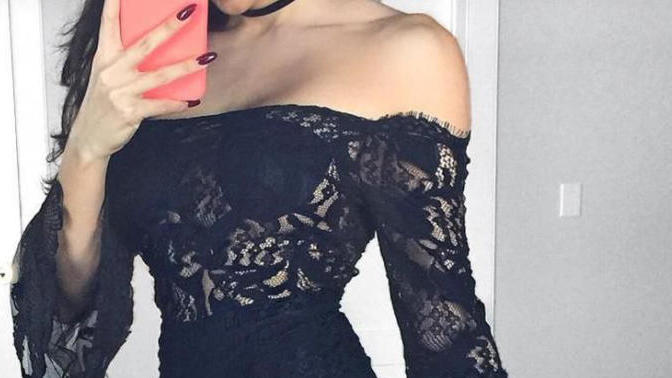 Kızlar, size çok sexy elbiseler seçtim gene😂 hangilerini beğendiniz ve giymek istersiniz ve ayrıca nerede giyersiniz cevaplar?