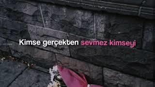 Kimse gerçekten sevmez mi kimseyi, aslında yine sevdiği içinde ki kendi duyguları mı?