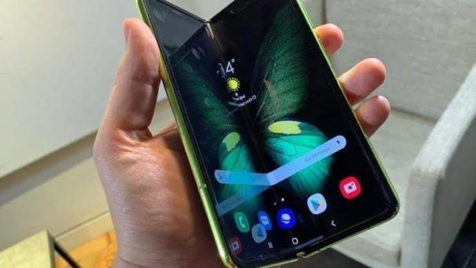Katlanabilir Telefon Satın Alır mısınız?