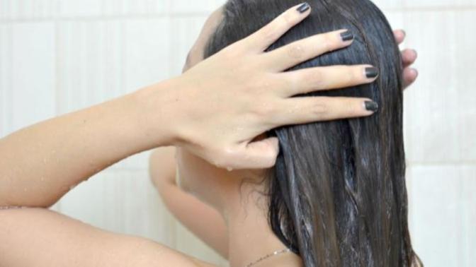 Duşta hem saç kremi hem de saç maskesi ikisi bir arada kullanılır mı?