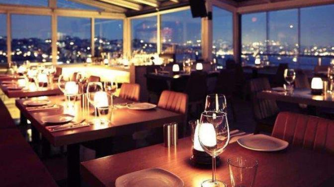 Ilk buluşmada lüks restorana gitmek şart mı?