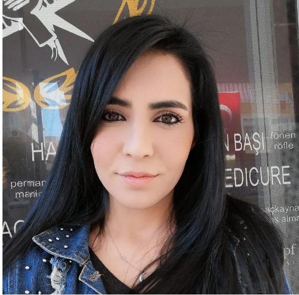 Maganda kılıklı adamlar, erik gibi kızlara ne anlatıyor da kendine aşık ediyor?