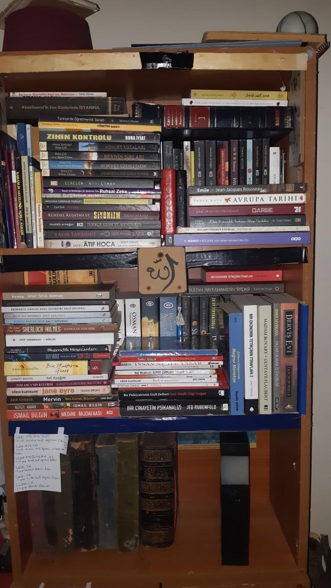 Kitaplığınızı dekore ediyor musunuz?