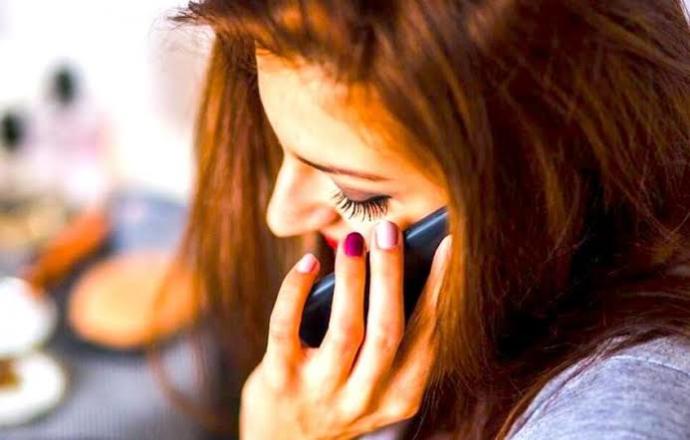 Biri arayacağı zaman neden anlamsiz bir titreme halı olur heyecandın mi yoksa panik atak belirtisi mi nedir?