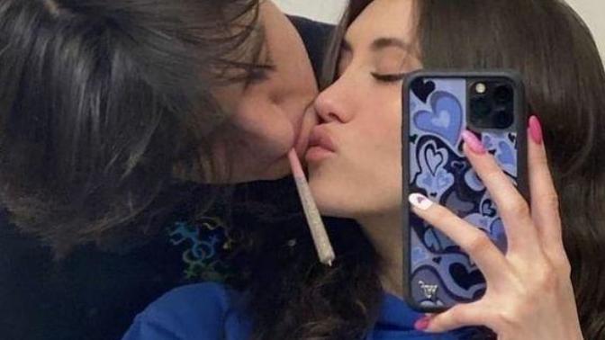Hayatımda sadece sen ol diyen birisi illaki aldatır mı?