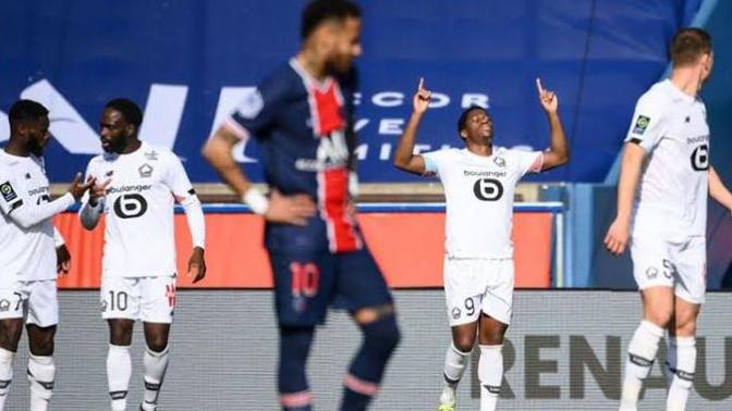 PSG'yi deplasmanda 1-0 mağlup eden Lille zirvenin yeni sahibi oldu, Sizce Lille şampiyon olabilir mi?