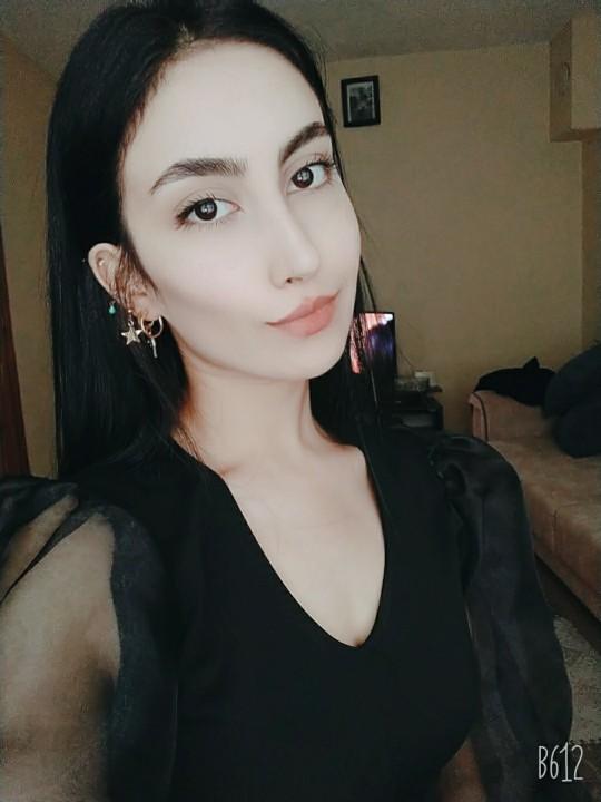 Siyah saç yaşı büyük mü gösterir?