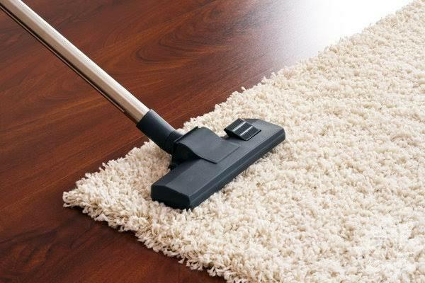 Koltuklar ve halılar nasıl temizlenir?