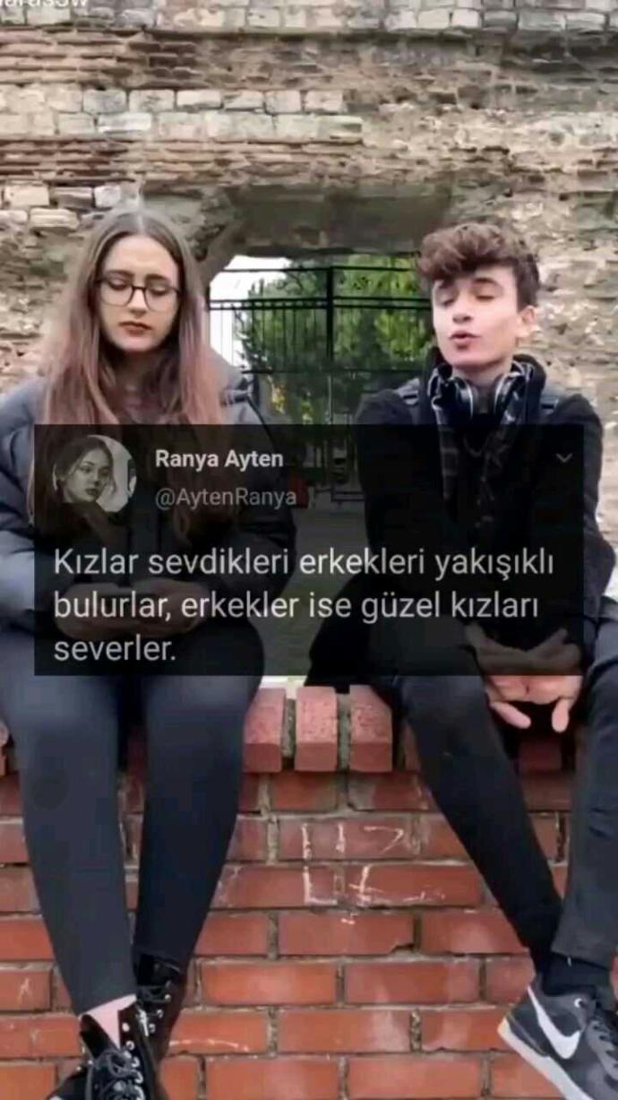 Kızlar sevdiğini yakışıklı görürmüş, erkekler güzel kız severmiş. Doğru mu?