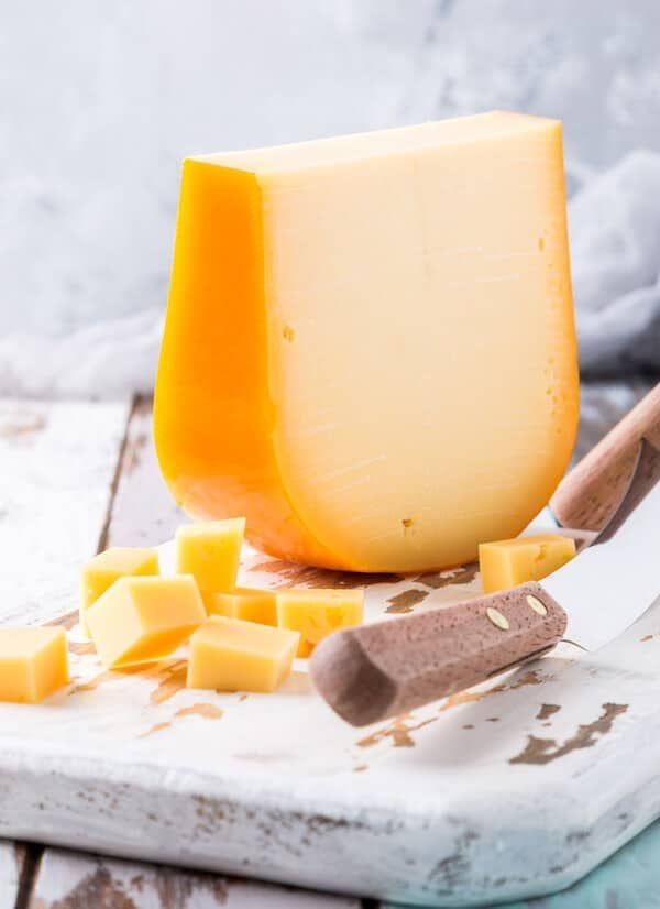 Gouda peyniri diye anılan meşhur peynir hangi ülkenin peyniridir?