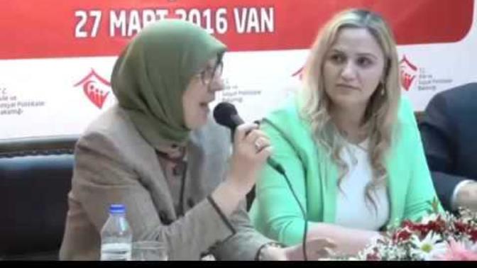 Bir kereden birşey olmaz diyip 45 erkek çocuğa tecavüz eden ensar vakfının avukatlığını yapan akpli aile bakanını unuttunuz mu?