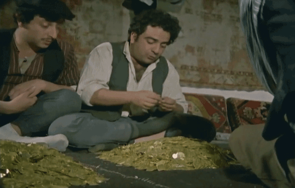 Eski sevgiliniz düğününde sizi nikah şahidi yapmak istese kabul eder misiniz?