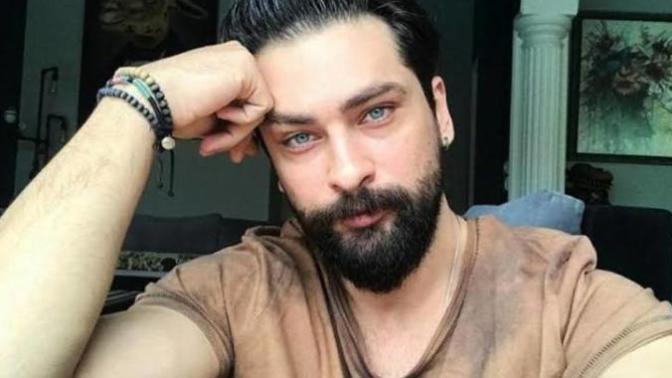 Ünlü birine olan hayranlığınızı kıskanan sevgiliye ne tepki verirsiniz?