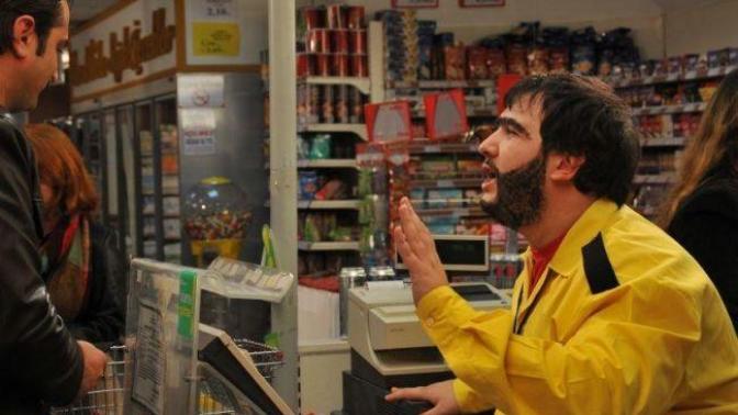Kasiyeri çirkin olan mağazalardan alışveriş yapar mısınız?