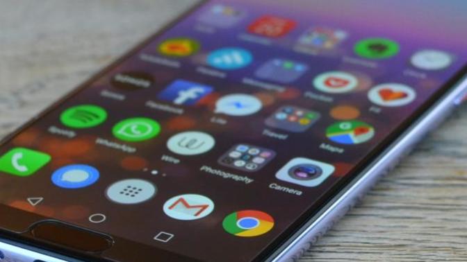 Cep telefonunuzun başkası tarafından karıştırılmasından rahatsız olur musunuz?