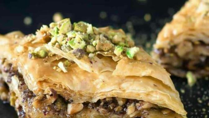 Hangi marketin baklavalık yufkası güzel?