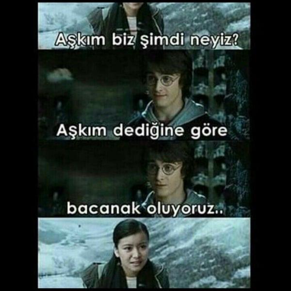 "Şimdi biz neyiz" kelimelimesine karşılık verilecek en absürt cevap nedir sence?