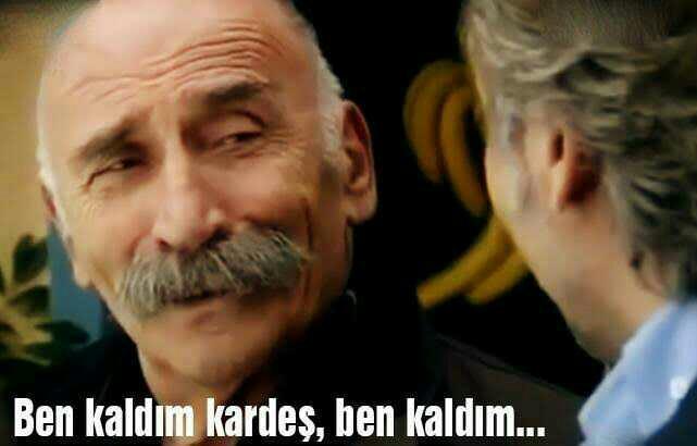 25 yaşındayım. Arkadaşlarım evlenirken ben üniversite okuyorum, evde mi kaldım?